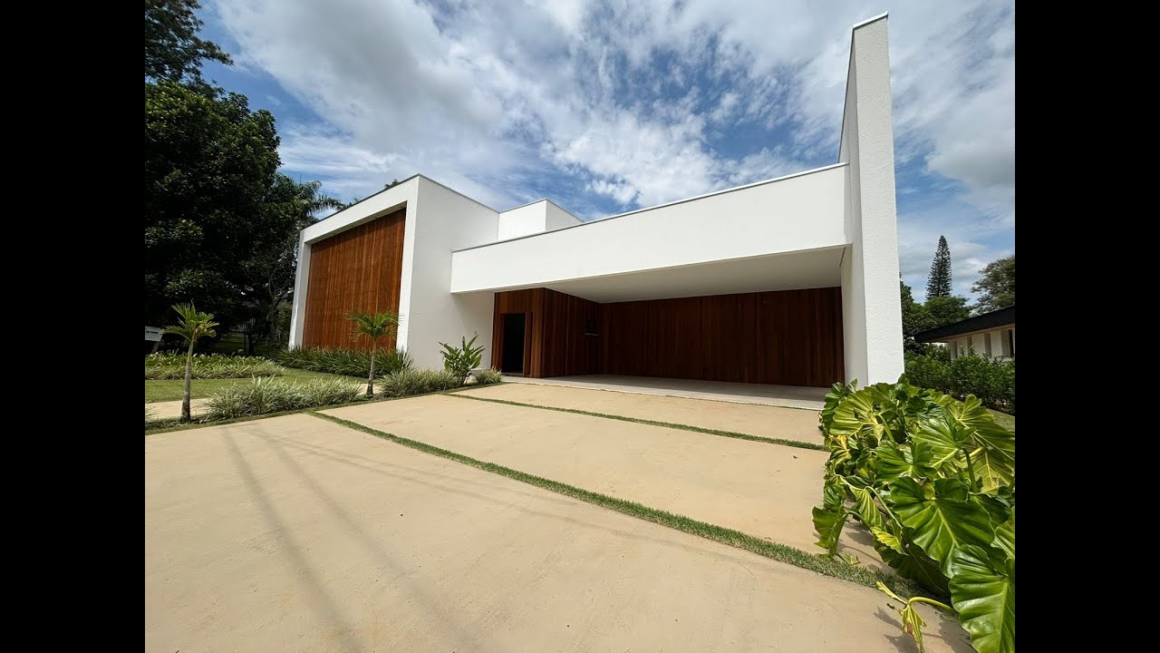 Casa Térrea de alto padrão no Condomínio Lago Azul