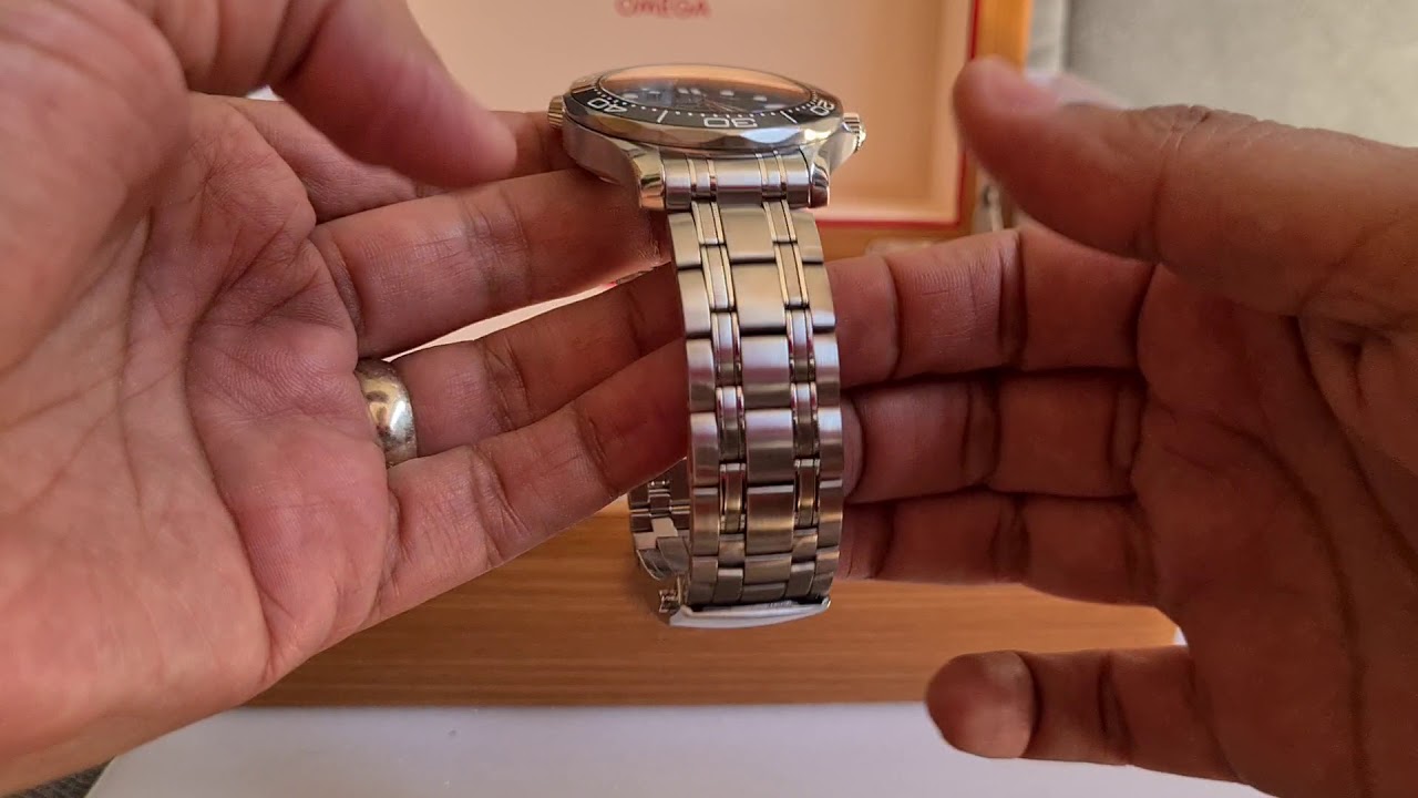 Reseña de un reloj Omega Seamaster 300m Co-Axial Master Chronometer 210.30.42.20.01.001