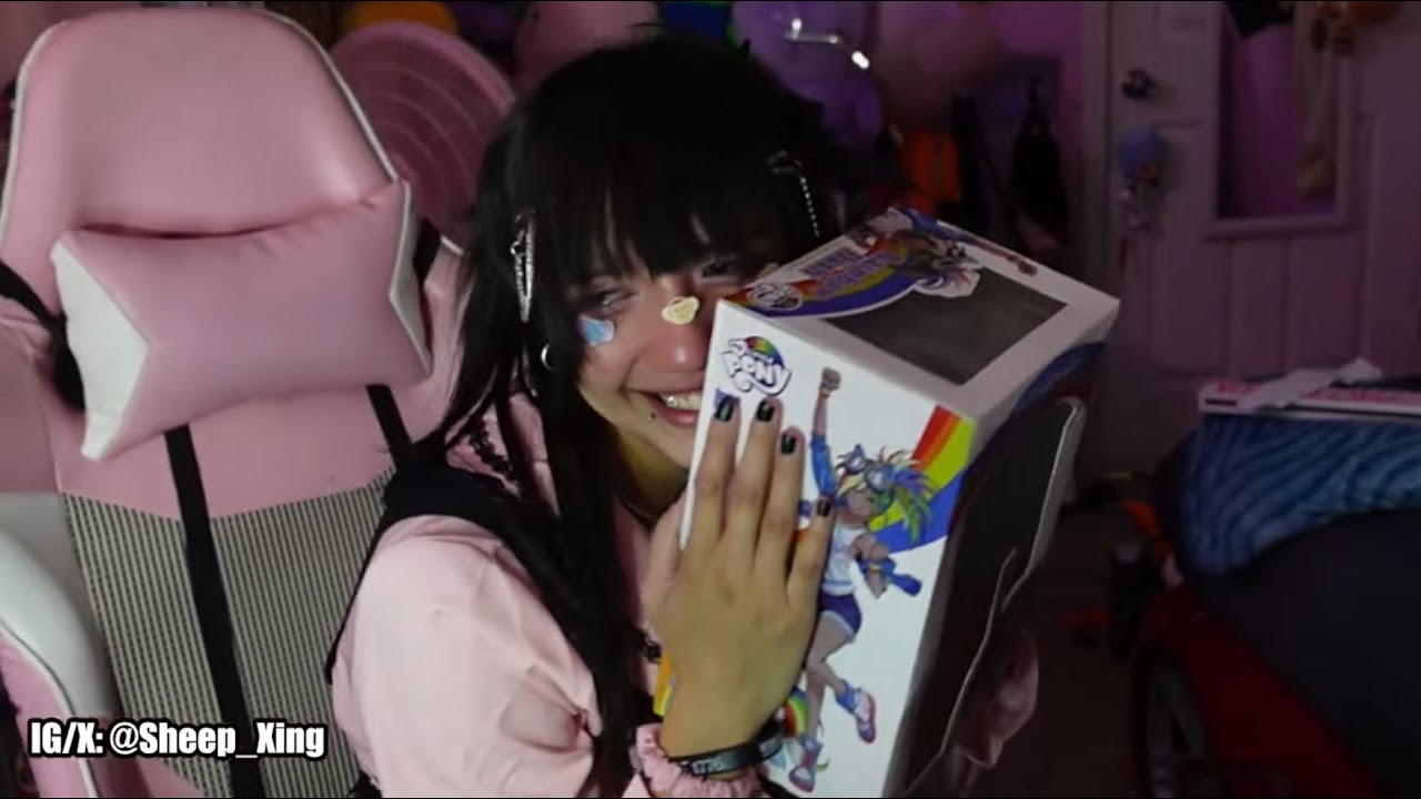 Josie gets emotional over Rainbow Dash statue