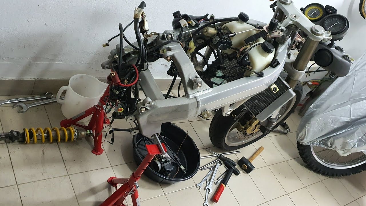 Cagiva Mito 125 evo tutte le fasi di restauro