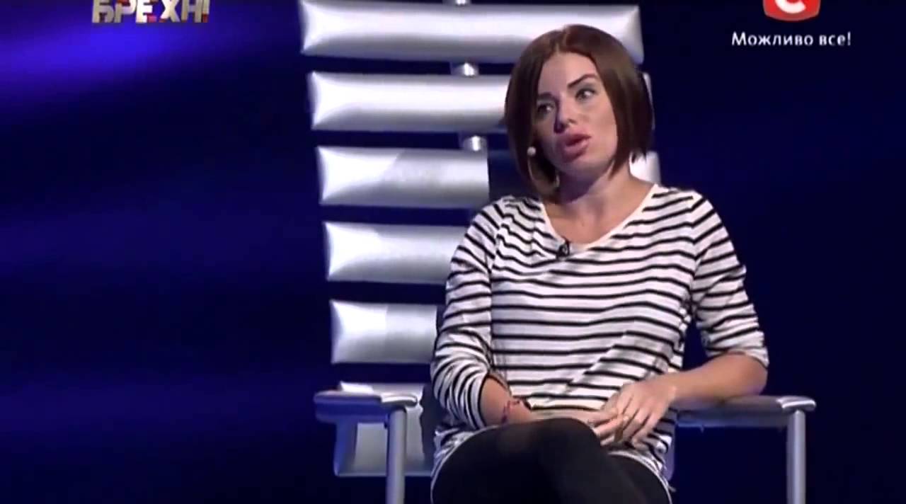 Ex t.A.T.u Julia Volkova insults gay men with homophobic comments (English & Spanish subtitles)