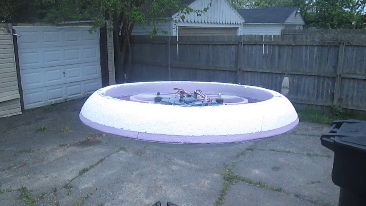 RC. Flying Saucer Outdoor Test-6