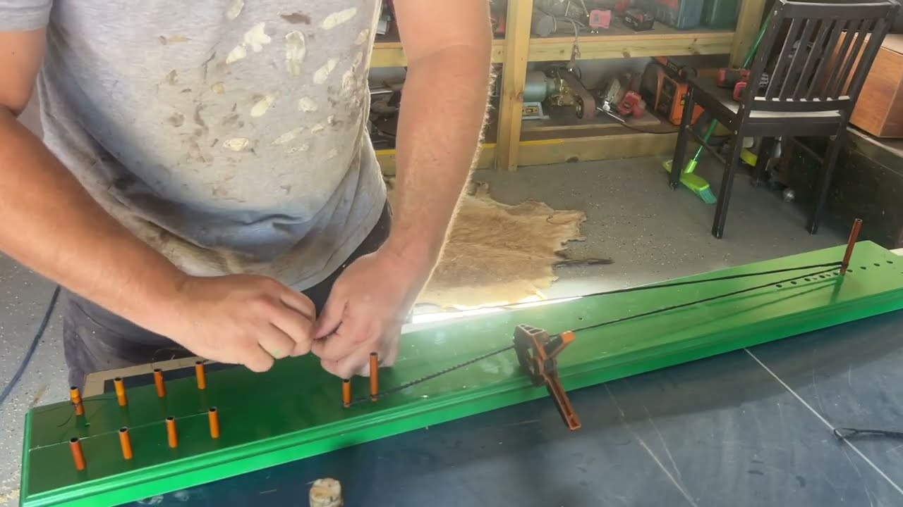 Traditional Archery Flemish string jig and string