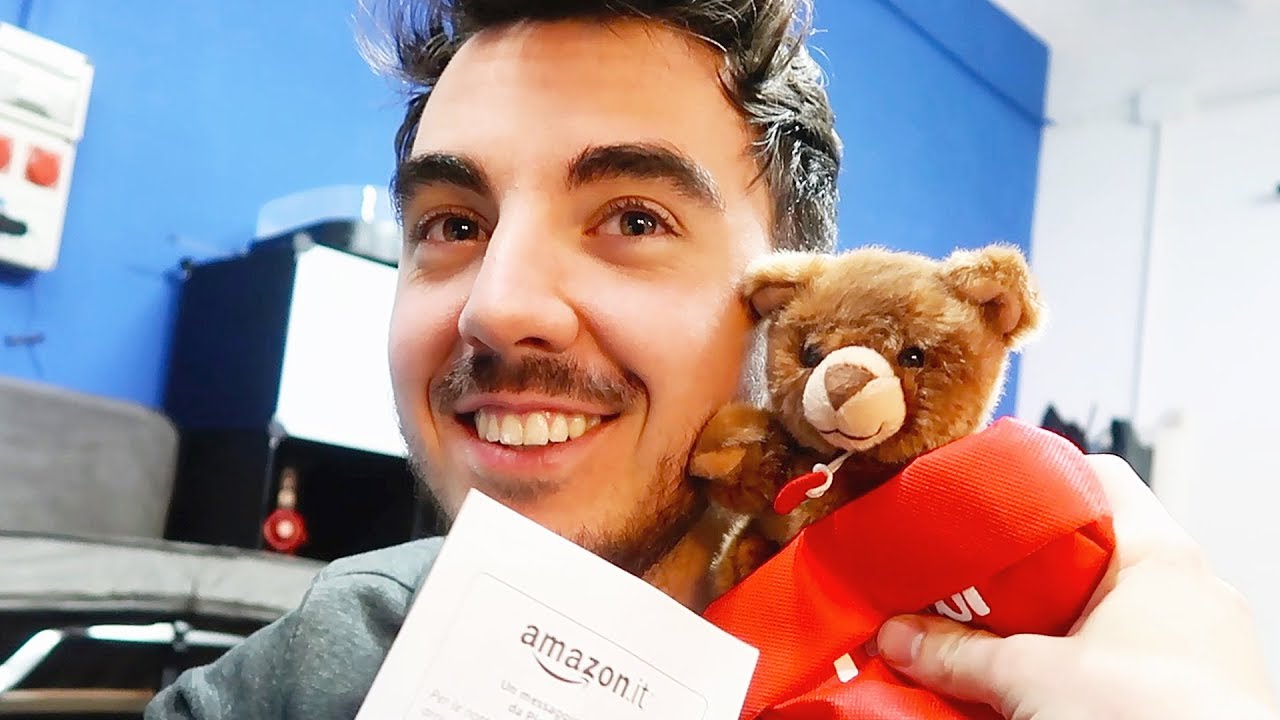 UN REGALO IMBARAZZANTE! - Desideri della Valle