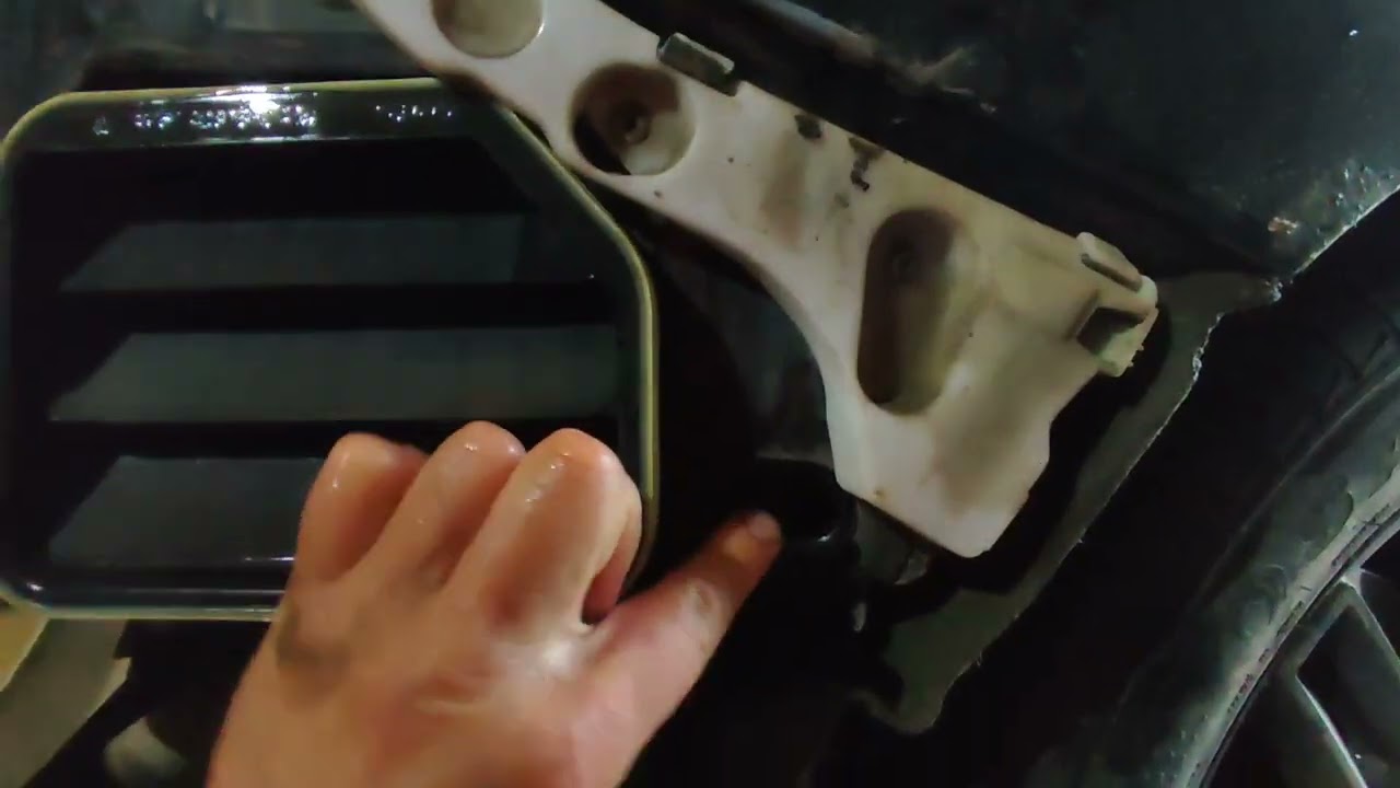 Вода в багажнике Ford focus 3. Сырость под обшивкой