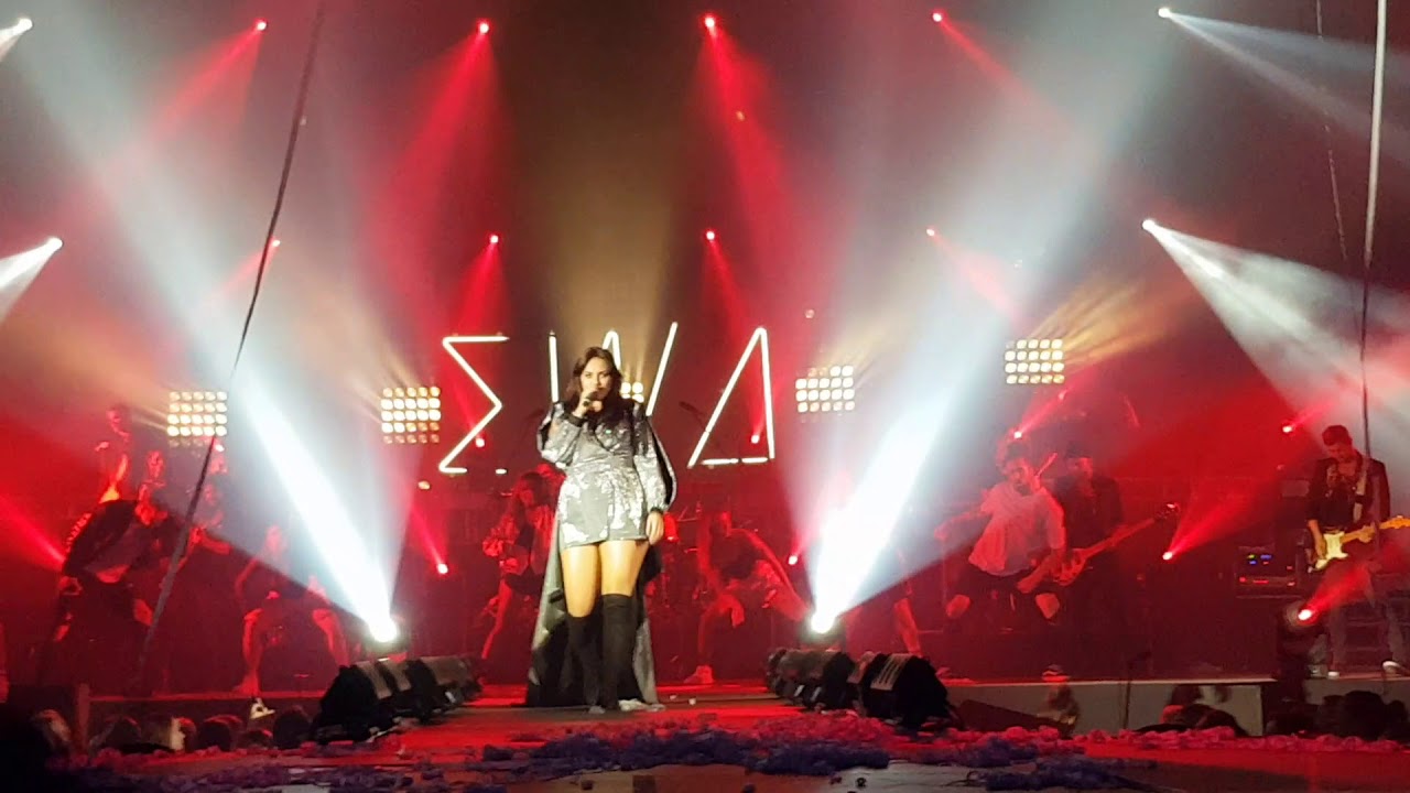 Ewa Farna - Na ostrzu - VI Zlot koncert 10-lecia 30 09 2017 Lubin