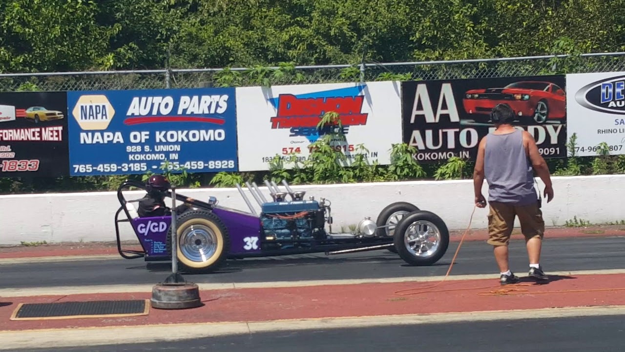 Butch Fairchild's straight 6 slingshot dragster!!