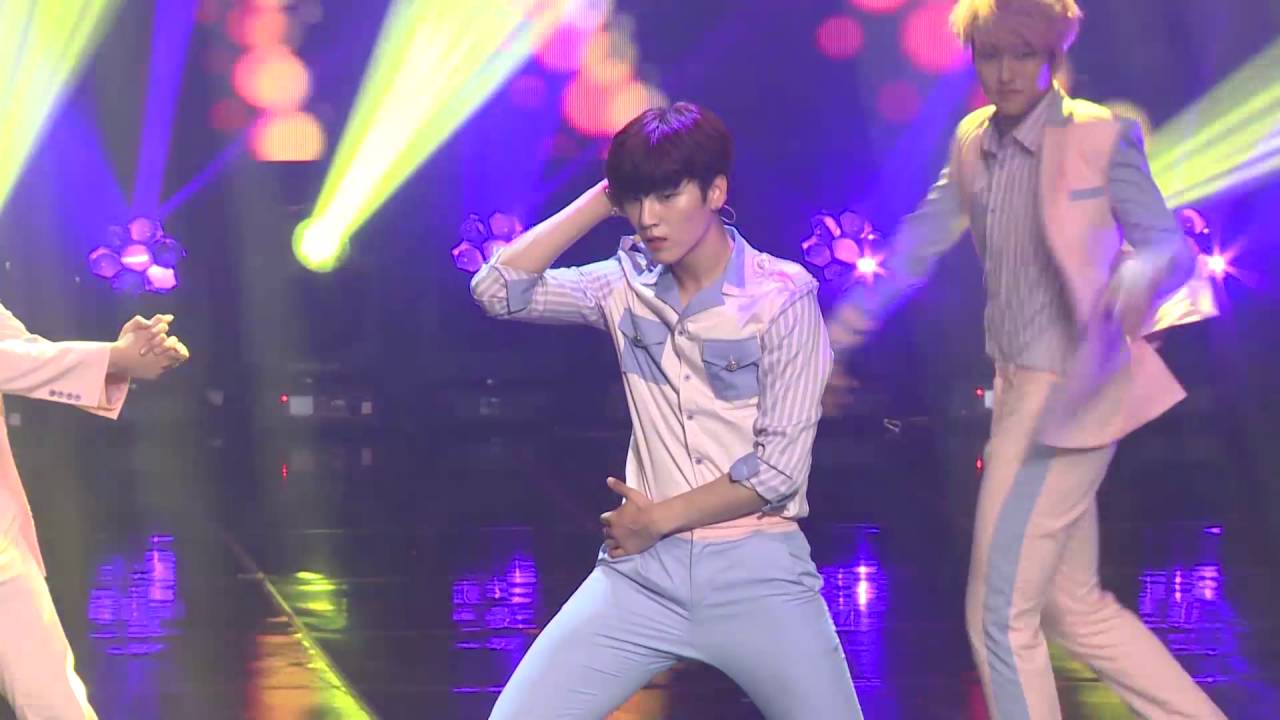 [Fancam] SNUPER : Woosung - Platonic Love, A.M.N Showcase @ DMC Festival 2016