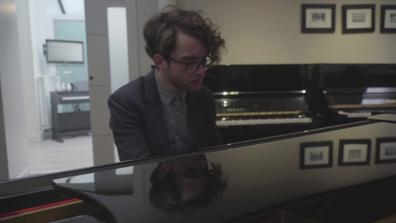 La fête est finie - Weekend Affair (live piano version)