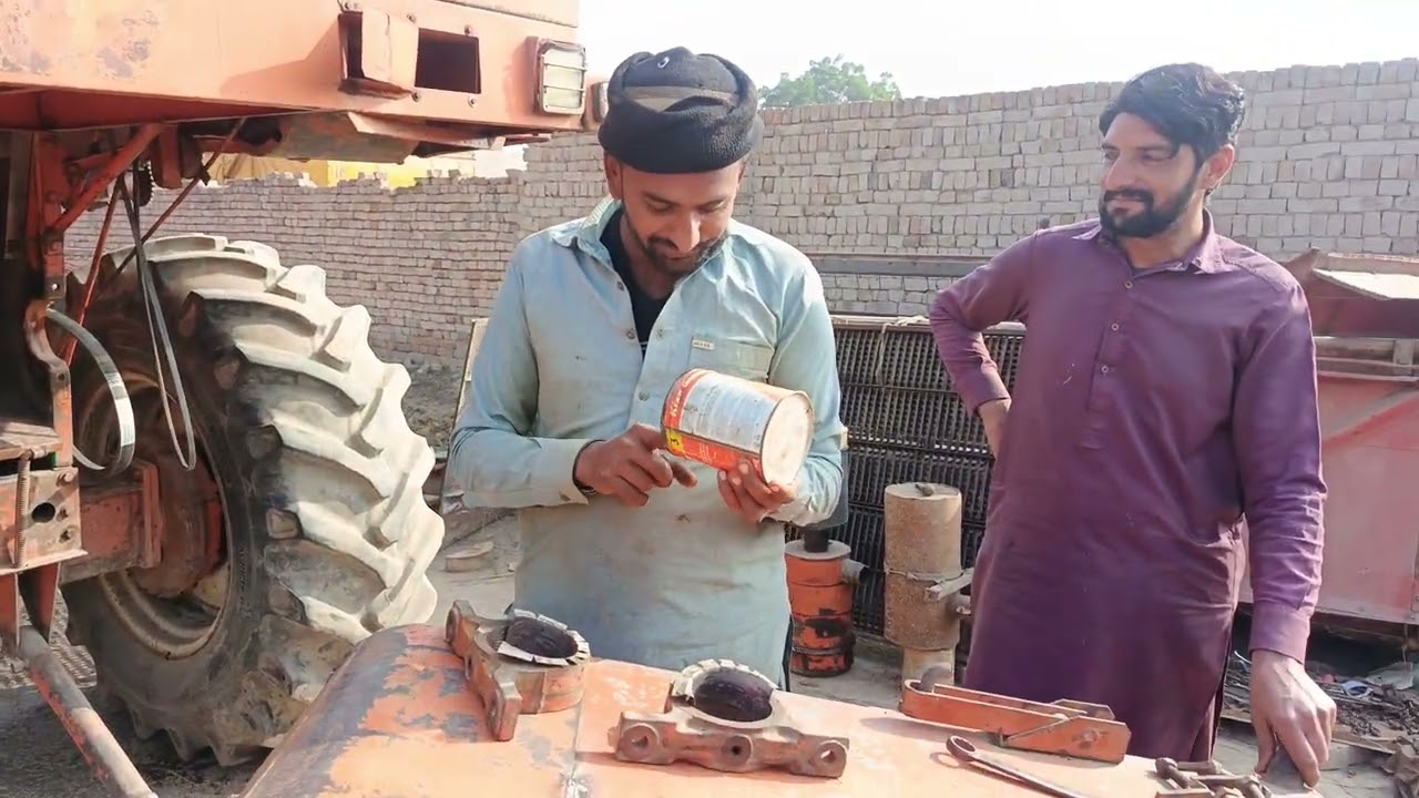 شکر الحمداللہ دھوپ نکل ائی ورکشاپ میں سب کام میں مصروف#Bhattiagro4233