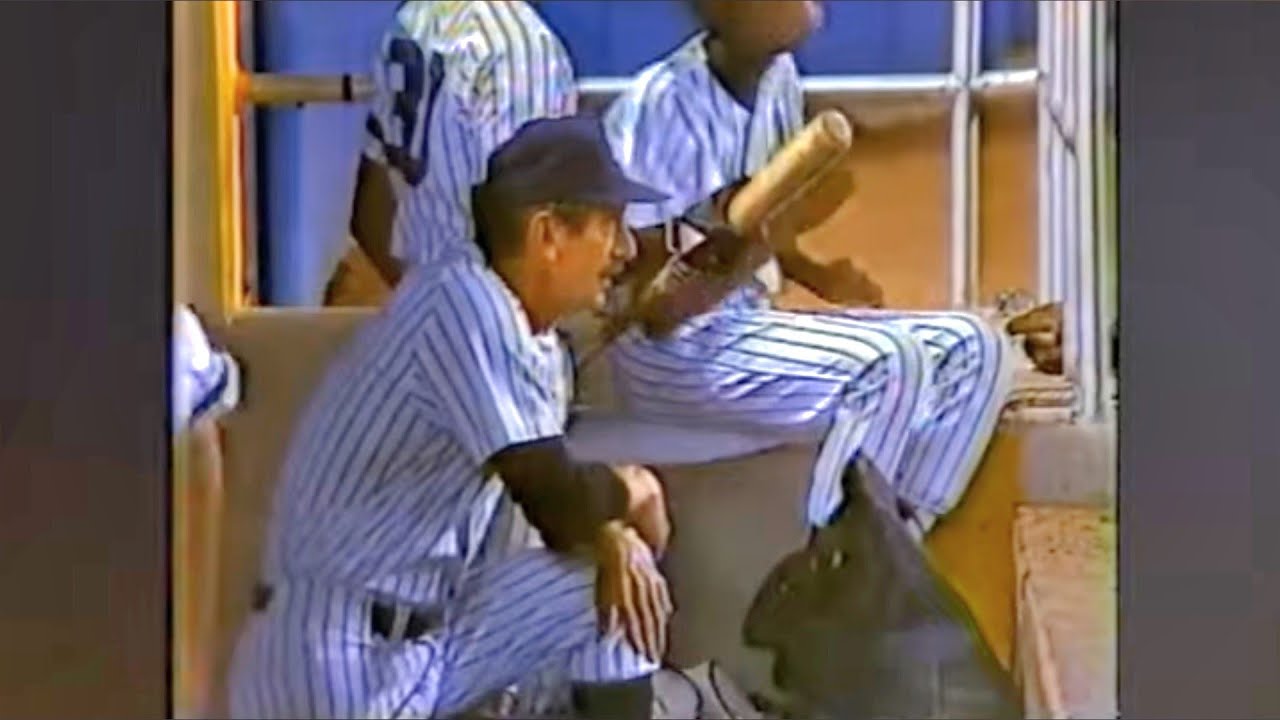 Billy Martin Calls for the Squeeze Play (9-7-85)