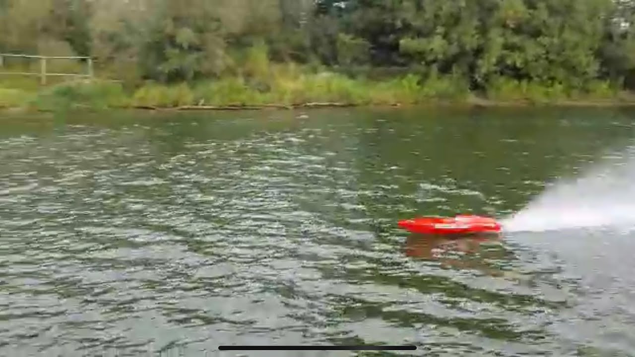 MHZ chaparral 8S run outer runner & Z drive 87 km/h