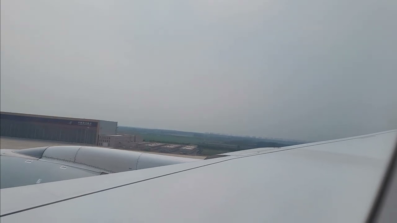 Landing in Beijing Daxing PKX [China Southern A350 900]