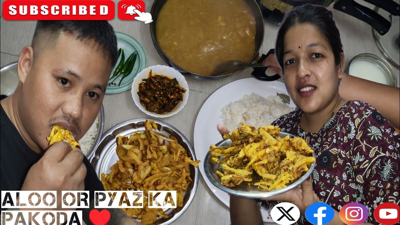 Aloo Or Pyaz Ka Pakoda ♥️🤤