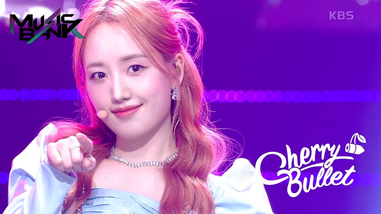 Cherry Bullet(체리블렛 チェリーバレット) - Love In Space (Music Bank) | KBS WORLD TV 220318