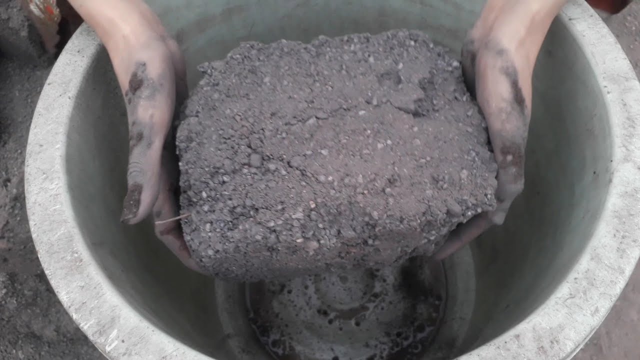 New Charcoal grainy shapes🖤📸🔥dry crumbling in huge bucket+water ASMR crumbling 💦⌛