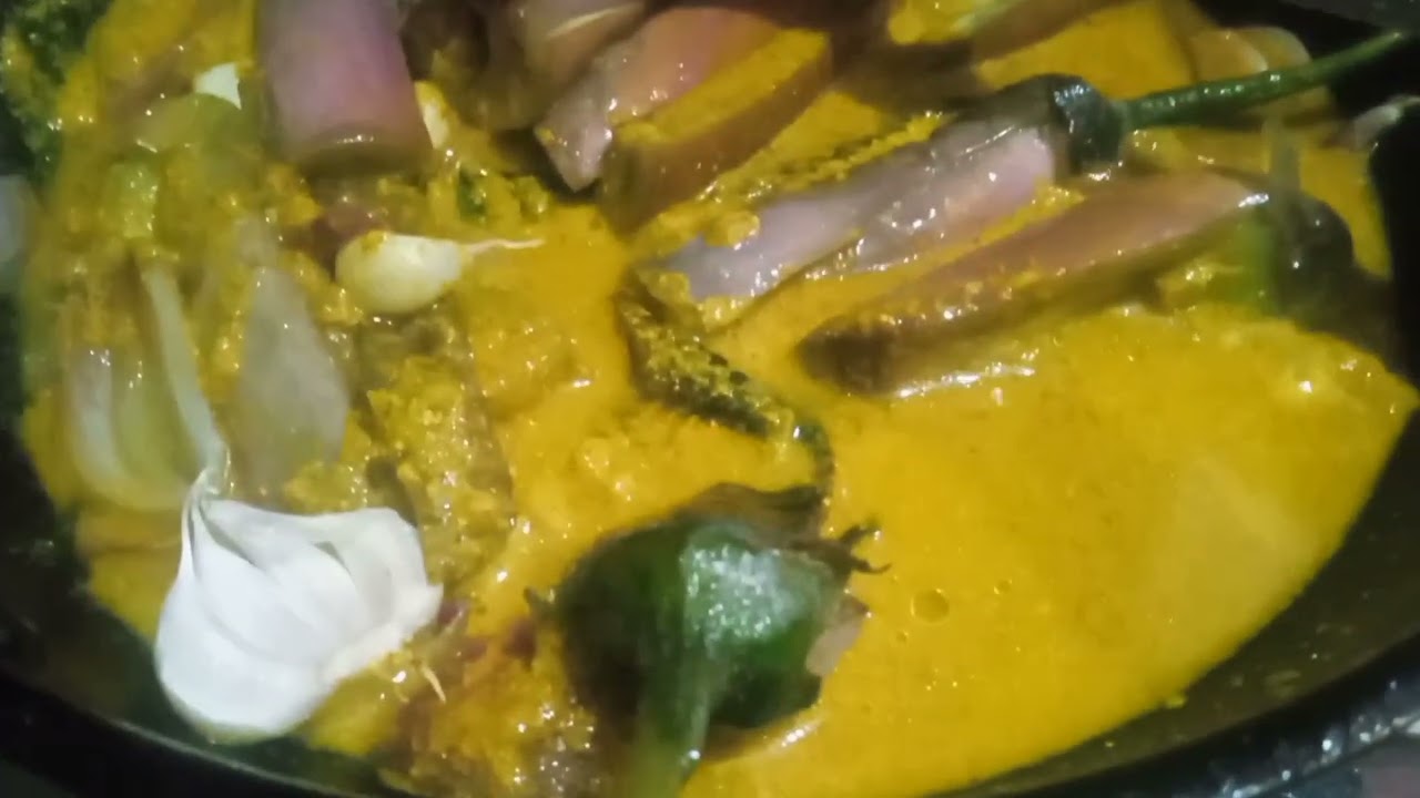#Bal ko kaise silky banate hain dekhiae kaise😊👌