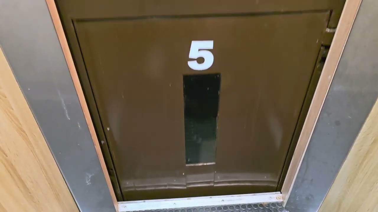 Lift Tour | ul. Olimpijska Bytom cz 2/2