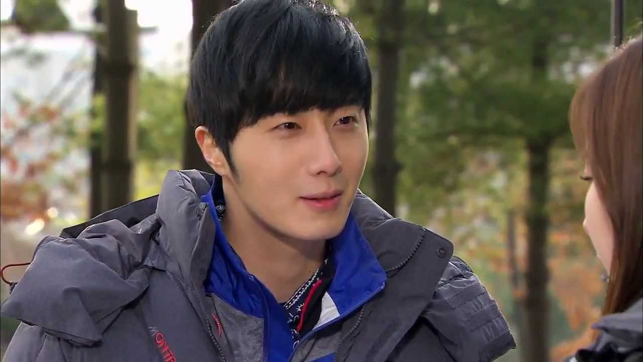 [HOT] 황금무지개 31회 - 커플룩 입고 등산하는 도영(정일우) 백원(유이) 커플 20140223