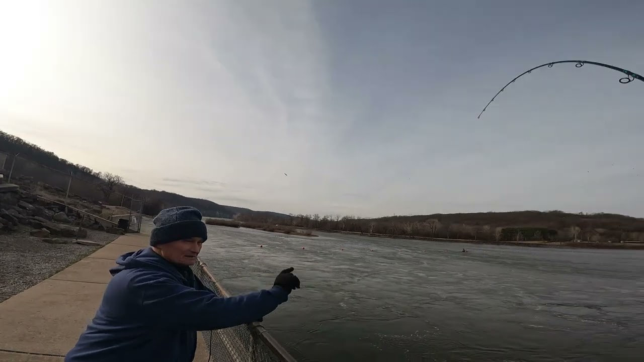 Pesca Con flotador en represa