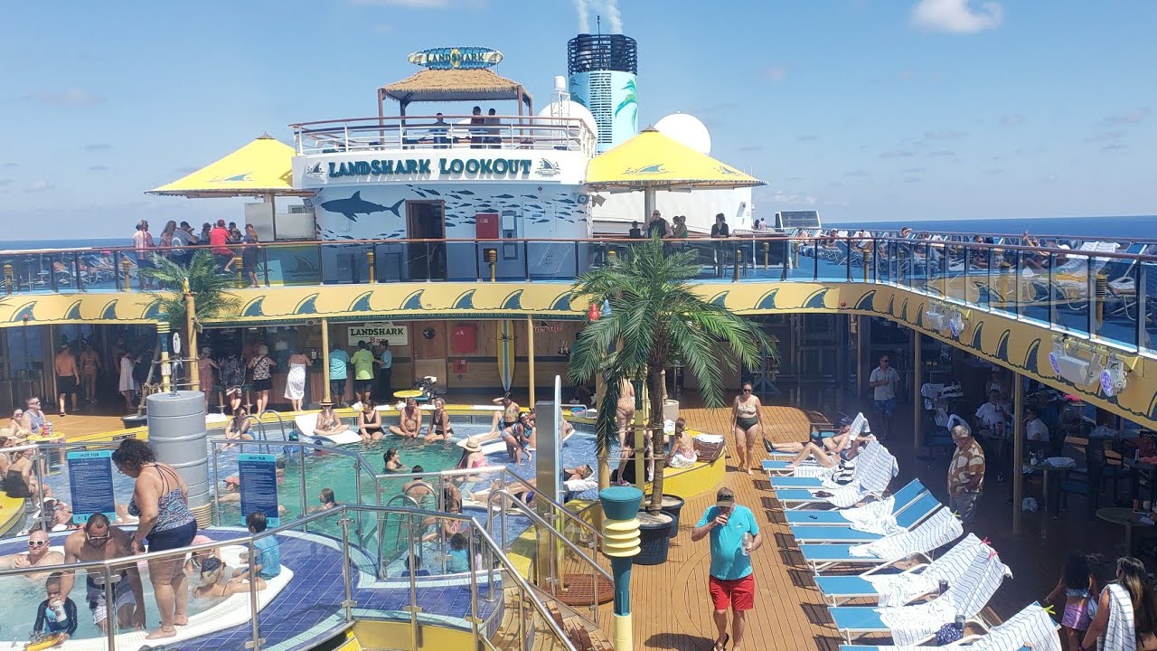 Crucero Margaritaville at Sea Islander