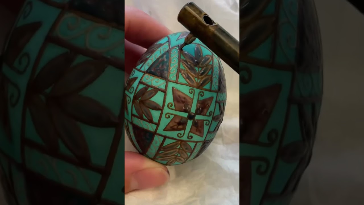 Писанки из коричневого яйца &mdash; процесс