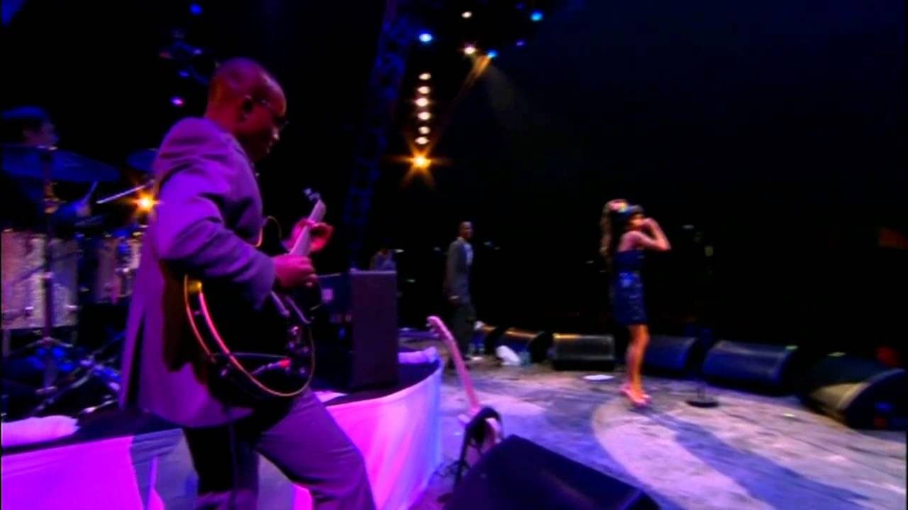 Amy Winehouse (Live Glastonbury Festival 2008) parte 5