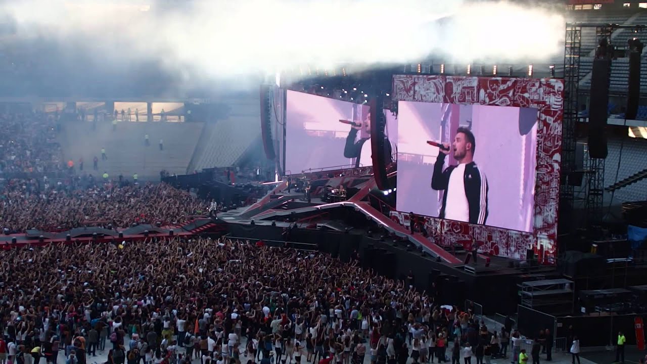 Intro + Midnight memories + Little black dress - One Direction - Stade de France (Paris) 21 juin