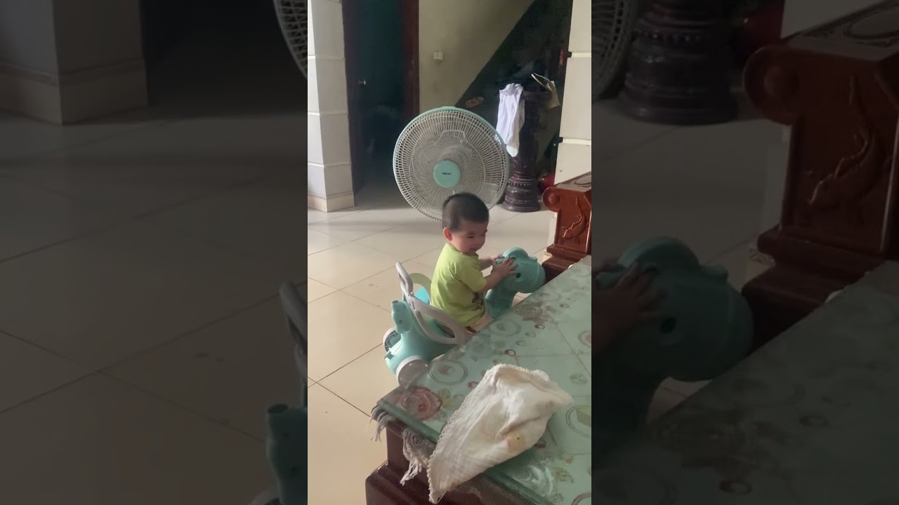 Bin chơi ở nhà ông bà ngoại