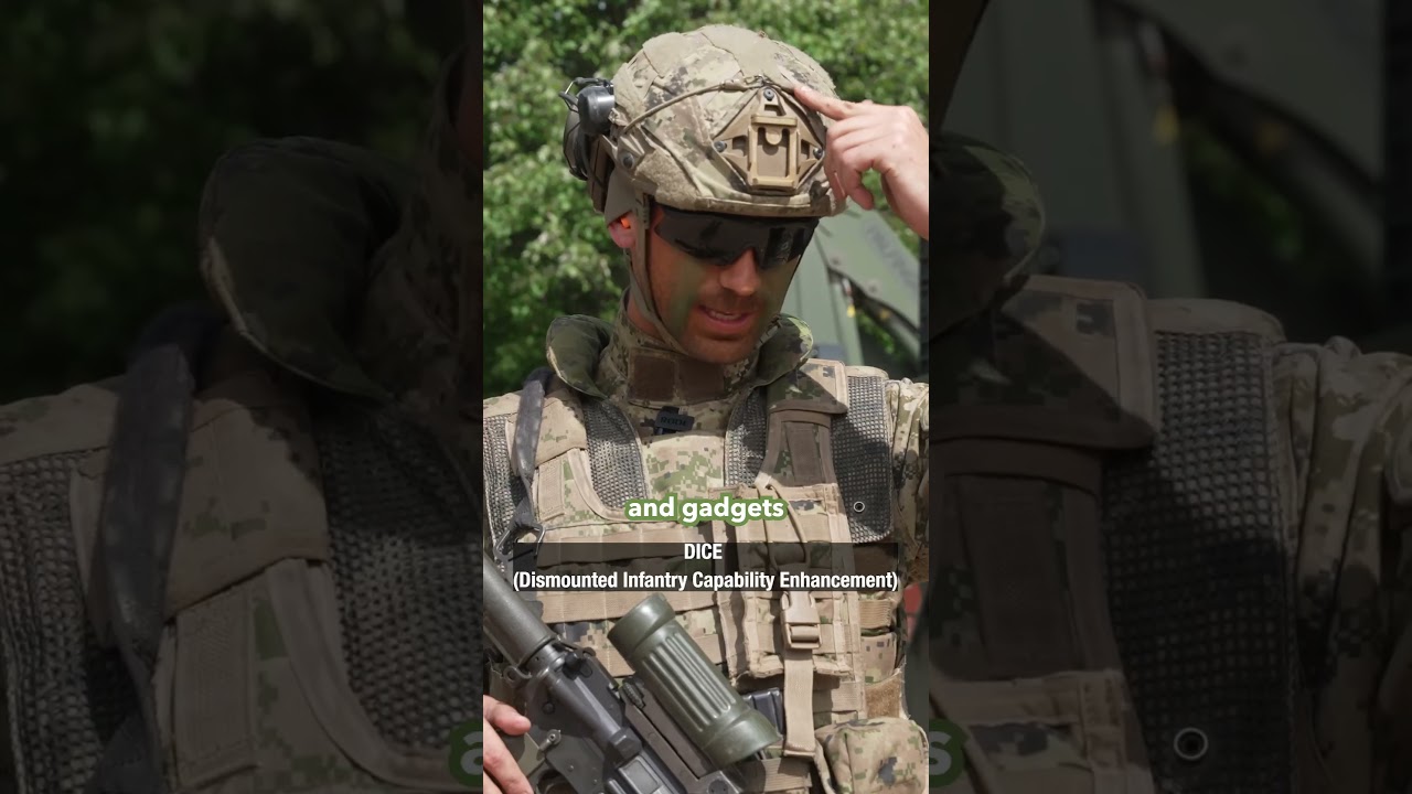 CAF Uniforms: A closer look at a Canadian Army soldier&rsquo;s kit