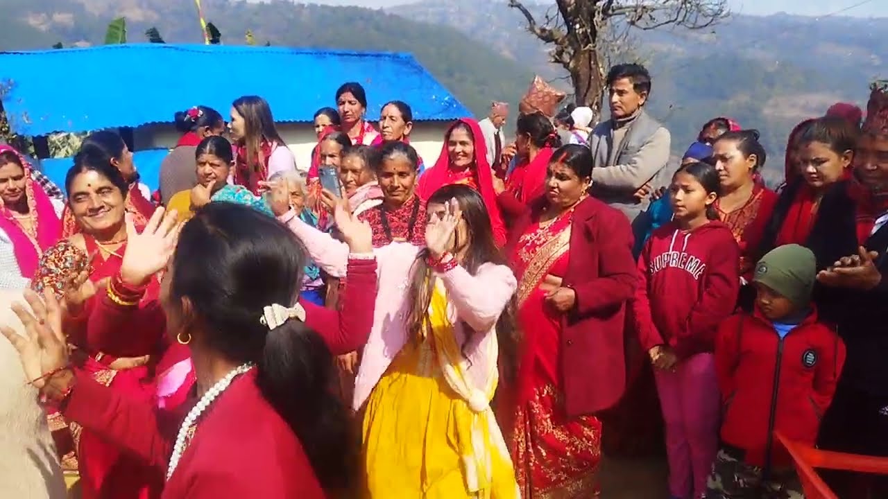 Best Nepali Panche Bhaja In Village | Most Watch Until End || Emoon Npl Vlog 
