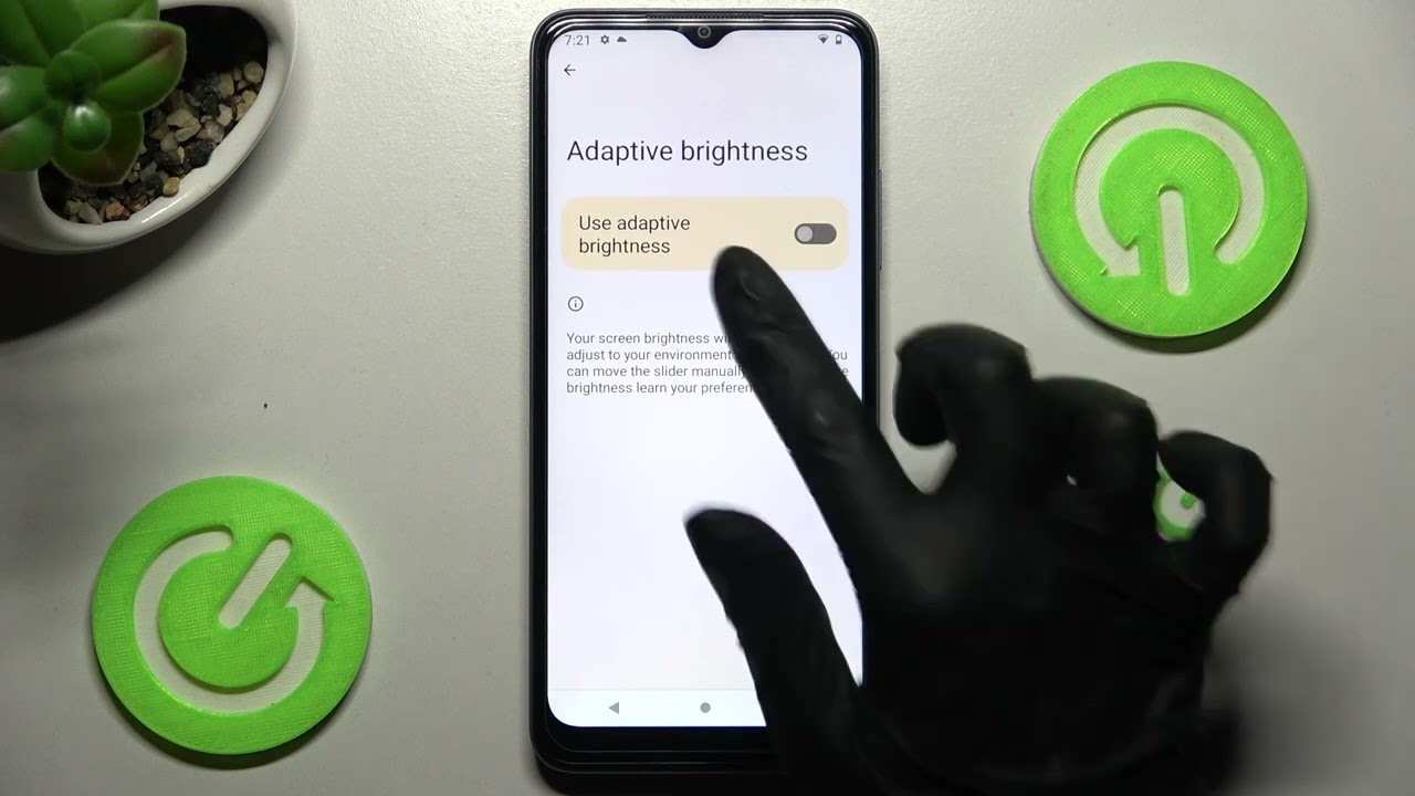 How to Turn On / Turn Off Automatic Display Brightness - Adaptive Screen Brightness