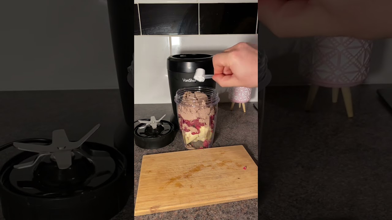 Smoothie Maker Review | Easy, Fast & Portable! 