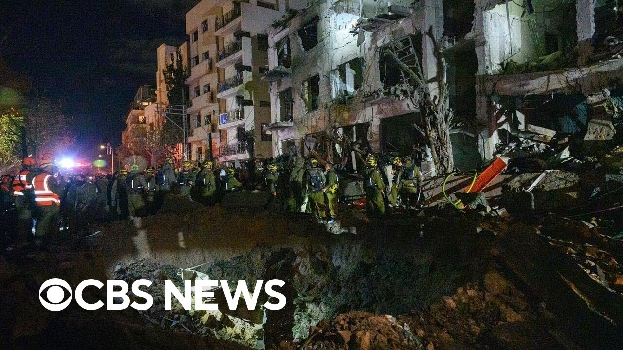 What happens when air raid sirens go off in Israel