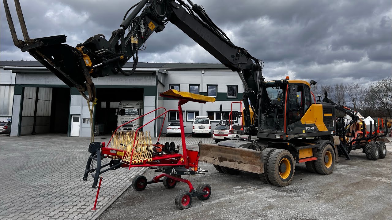 Koupili jsme Kolov&eacute; rypadlo Volvo EW 180 E s rototiltem R6 a kopeme z&aacute;klady