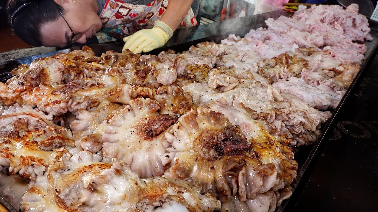 3시간 초벌한 치킨맛 부속고기? 무한리필로 하루 돼지 200마리 양을 싹 다 판다는! 어르신들의 성지┃Korean street food