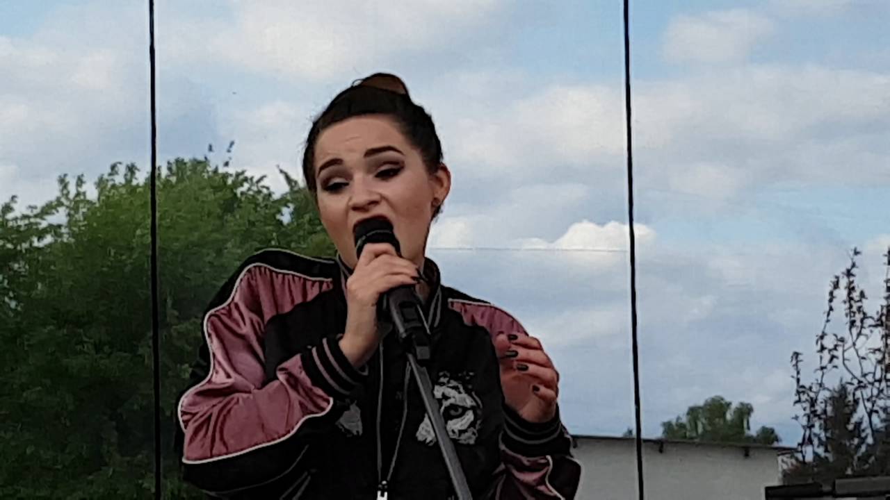 GALAXY S 7 Ewelina Lisowska - Nieodporny rozum (Piaseczno 2016)