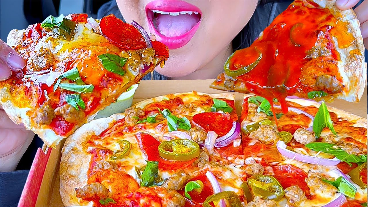 ASMR Car Mukbang | Pizza DRENCHED in HOT HONEY | Eating Sounds | ASMR Phan