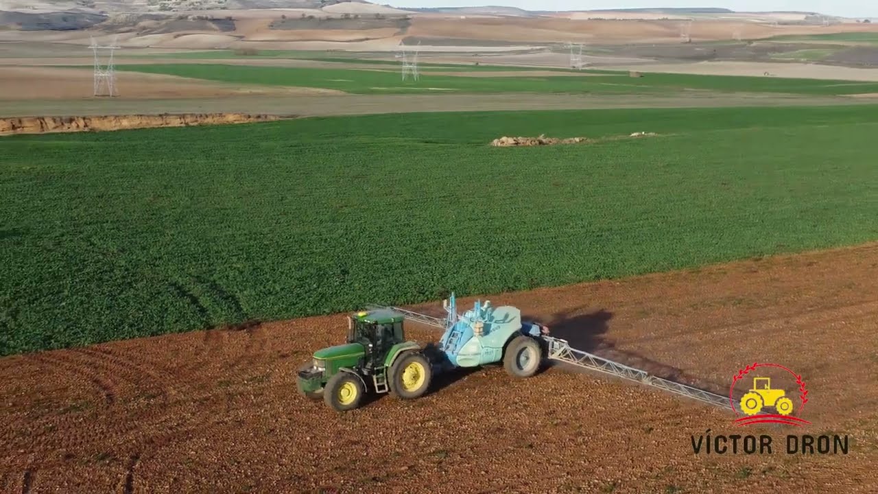 John Deere 7700