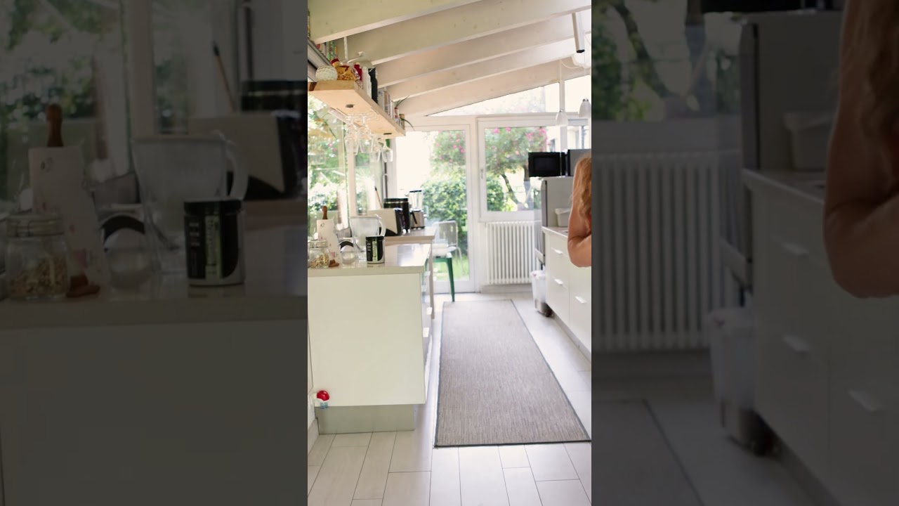 Giulia Costa's pre-workout ritual: MegaSAUZER&reg; in action!