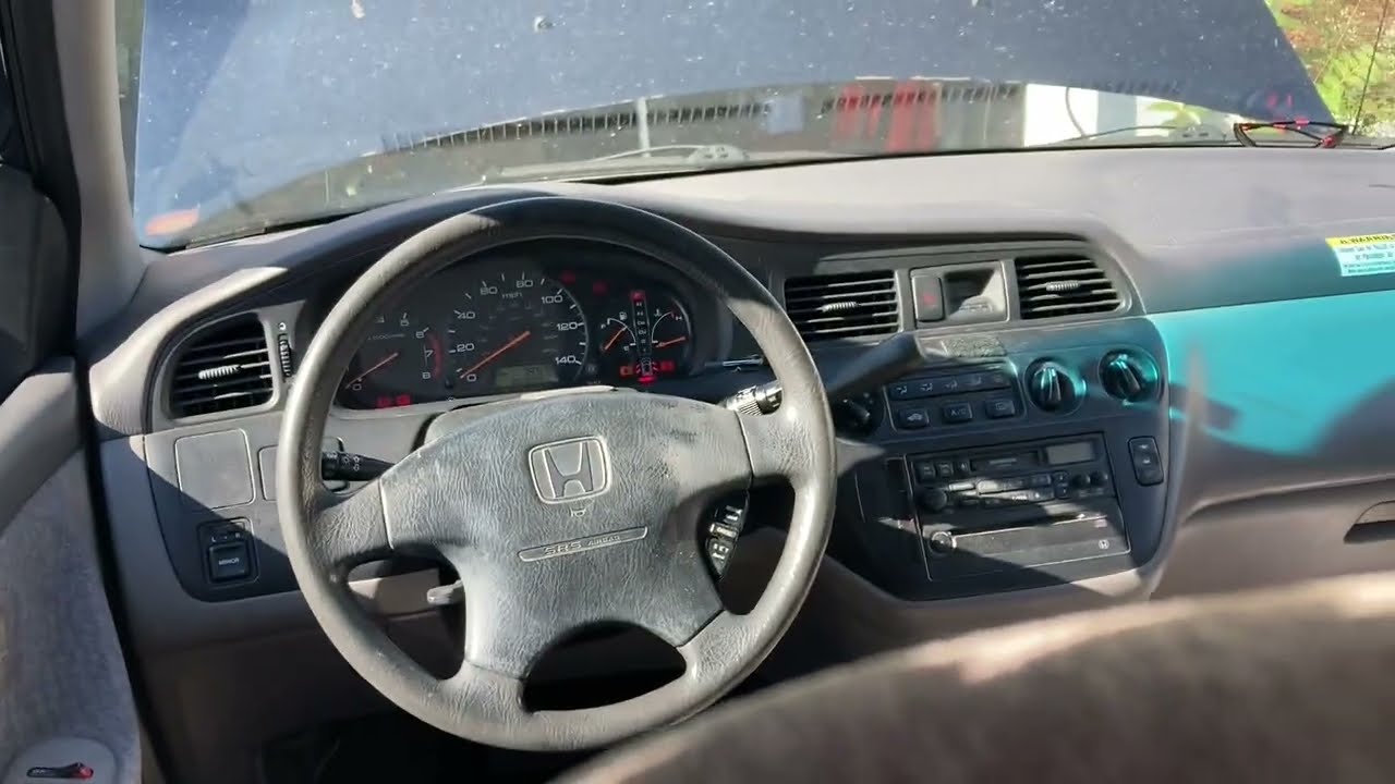 2002 Honda Odyssey - Is Fuel Gauge or Low Fuel Light Wrong?