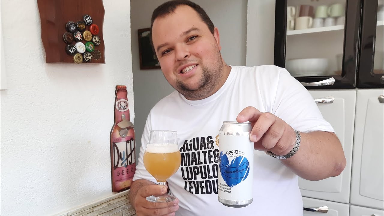 Degustação da cerveja Abraço 11 new England Pale Ale  da cervejaria Órbita Brewing