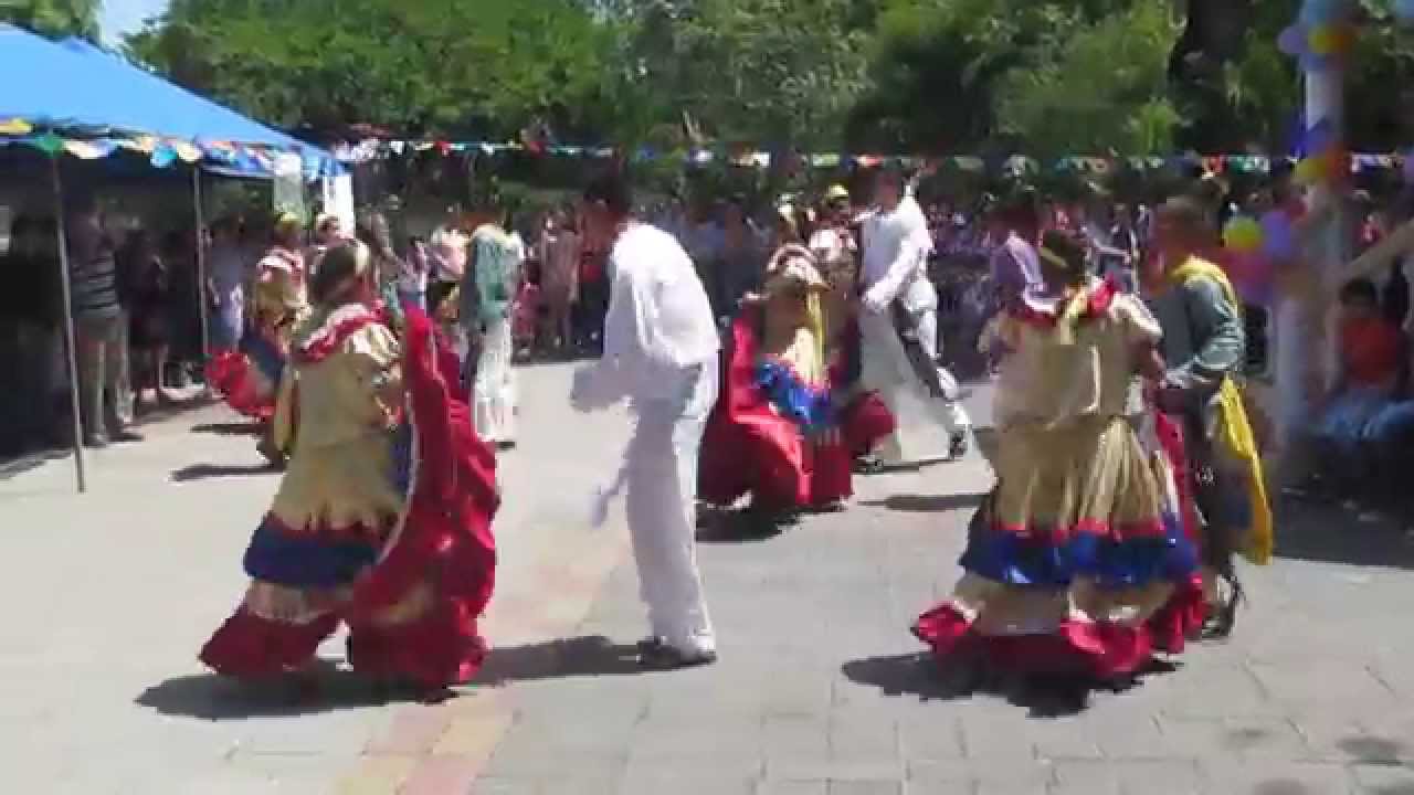 Traditional Salvadoran Dance