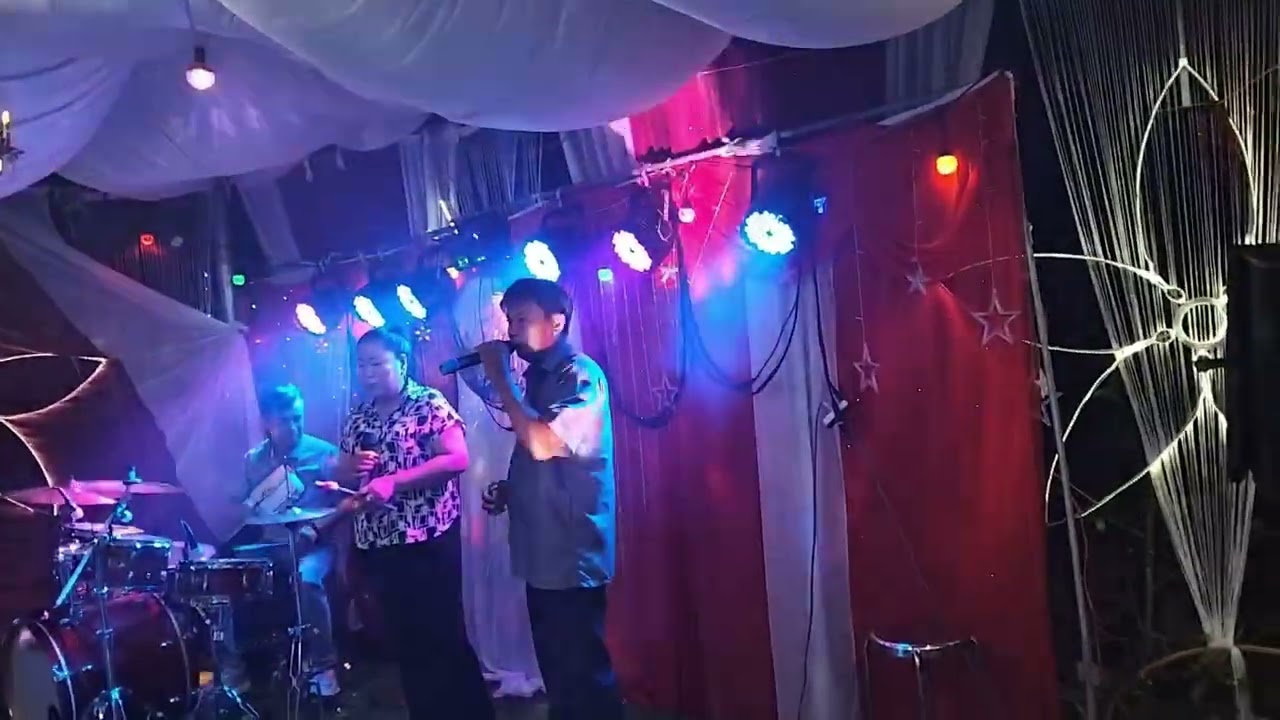 Song ca Sầu Tím Thiệp Hồng quá hay!