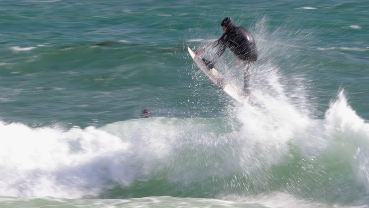 Rough Conditions At Cottesloe Beach 4K - Canon R6 With Sigma 150-600mm