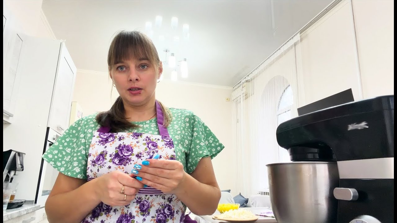 Семейные будни в деревне: готовим борщ и манник с кефиром | Деревенский влог