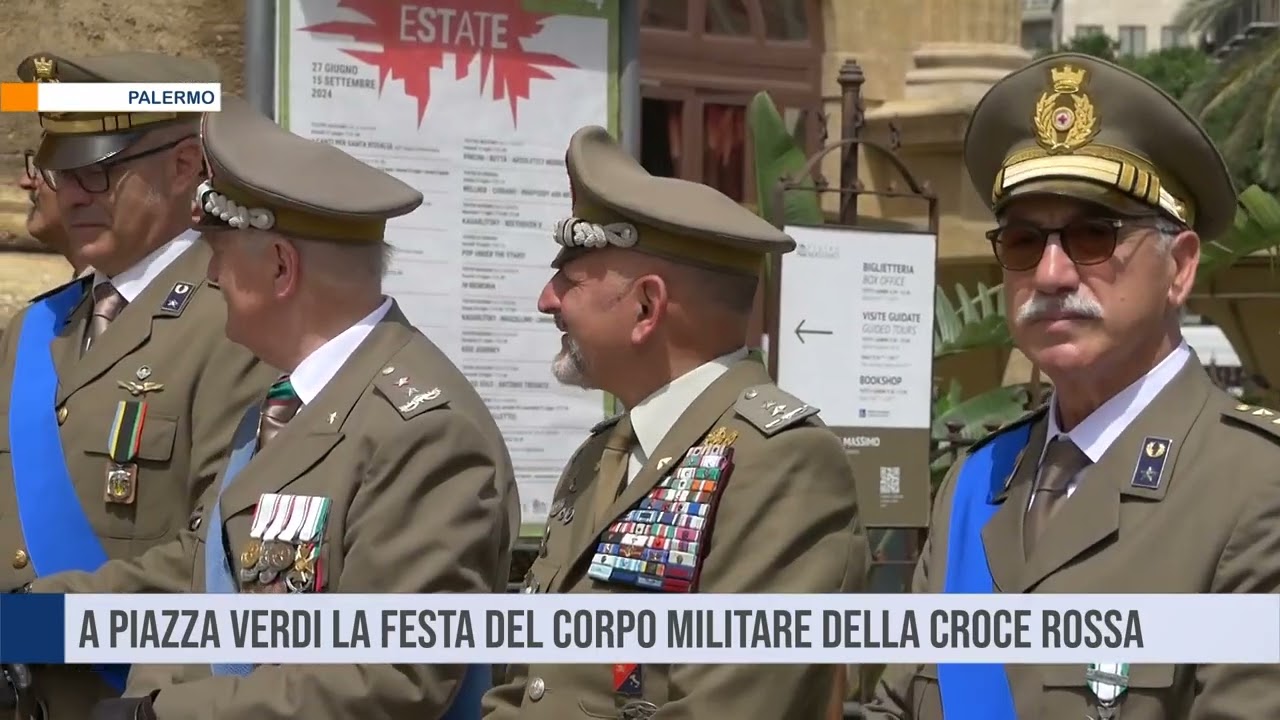 Palermo A Piazza Verdi Il Corpo militare della Croce Rossa Italiana