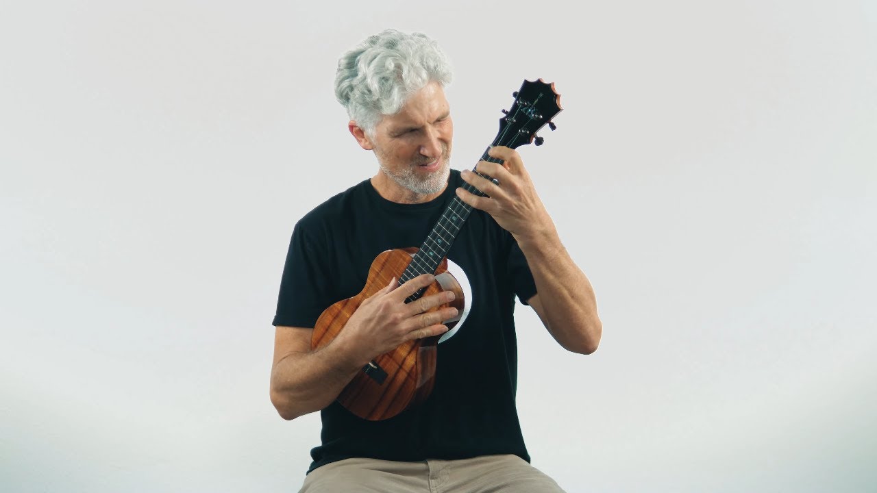 Gloss vs. Satin KoAloha Ukulele – KTM-10 & KTM-00 Face-Off!