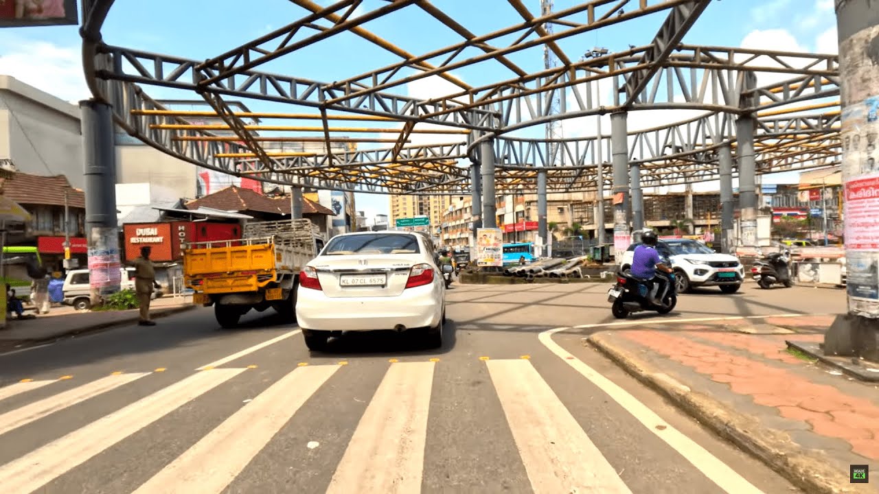 Walk through #Kottayam Town | Kottayam City Walk | #Kerala #India