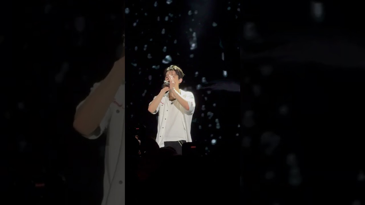 250920 B.I The Last Parade in Singapore - Hug me + Gray